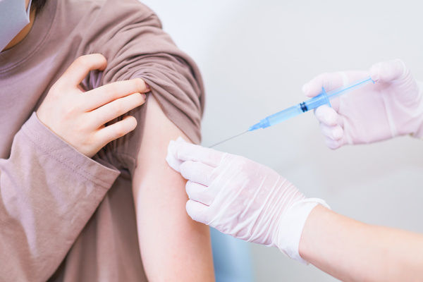 ワクチン接種　予防接種　注射　メディカル　